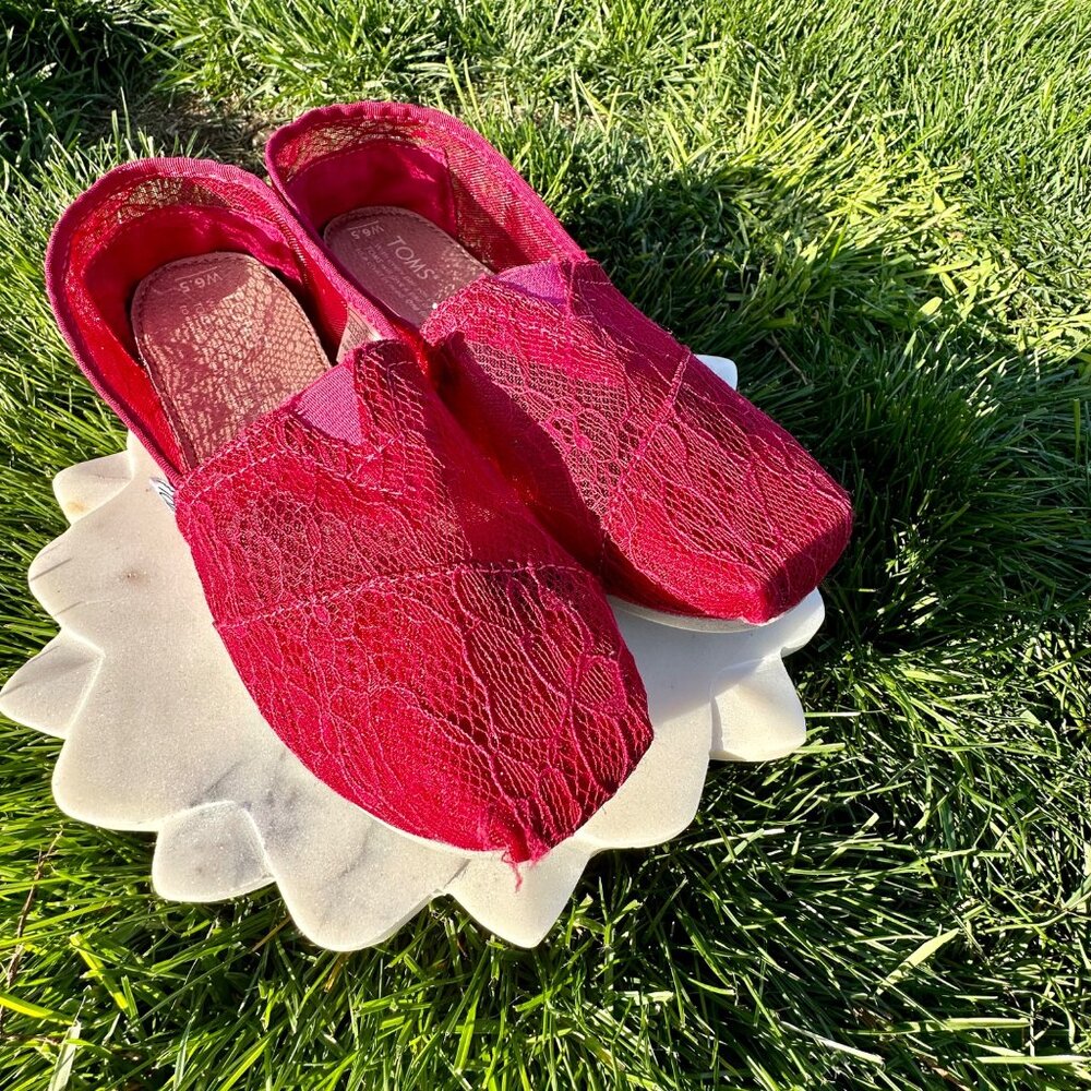 Toms Size 6.5 Shoes Womens Classic Slip On Raspberry Lace Comfort Casual Flats R - Picture 9 of 14